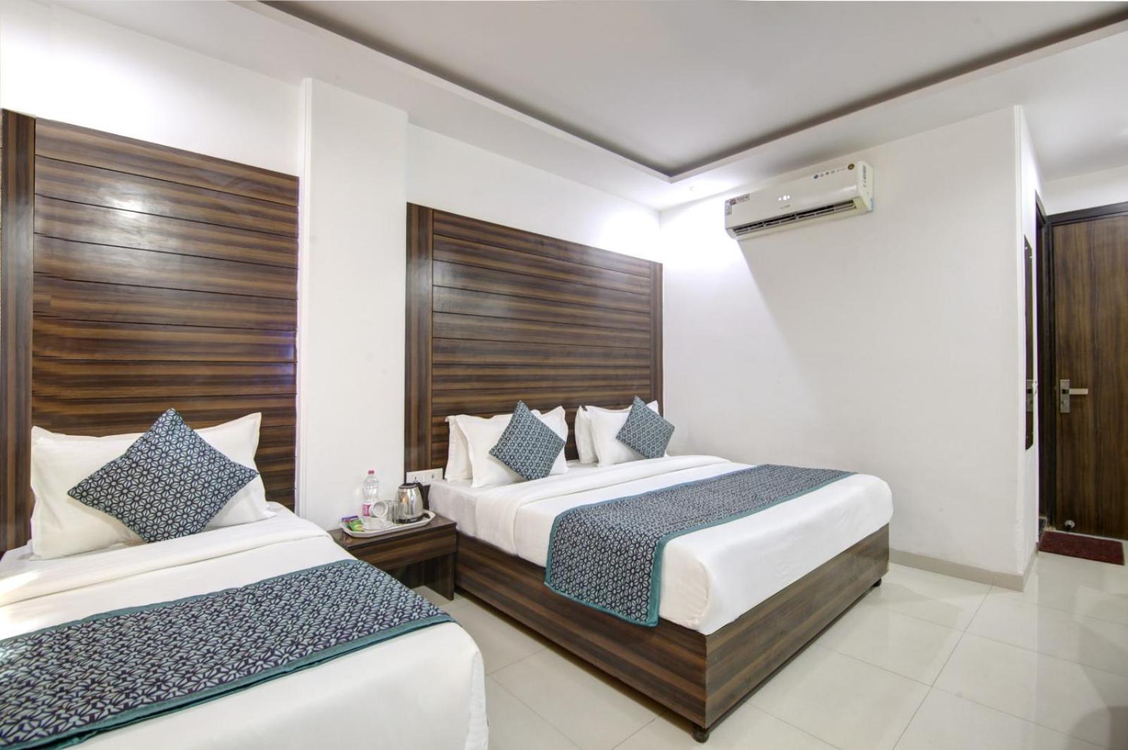 Hotel Devrana Delhi Airport นิวเดลี ภายนอก รูปภาพ